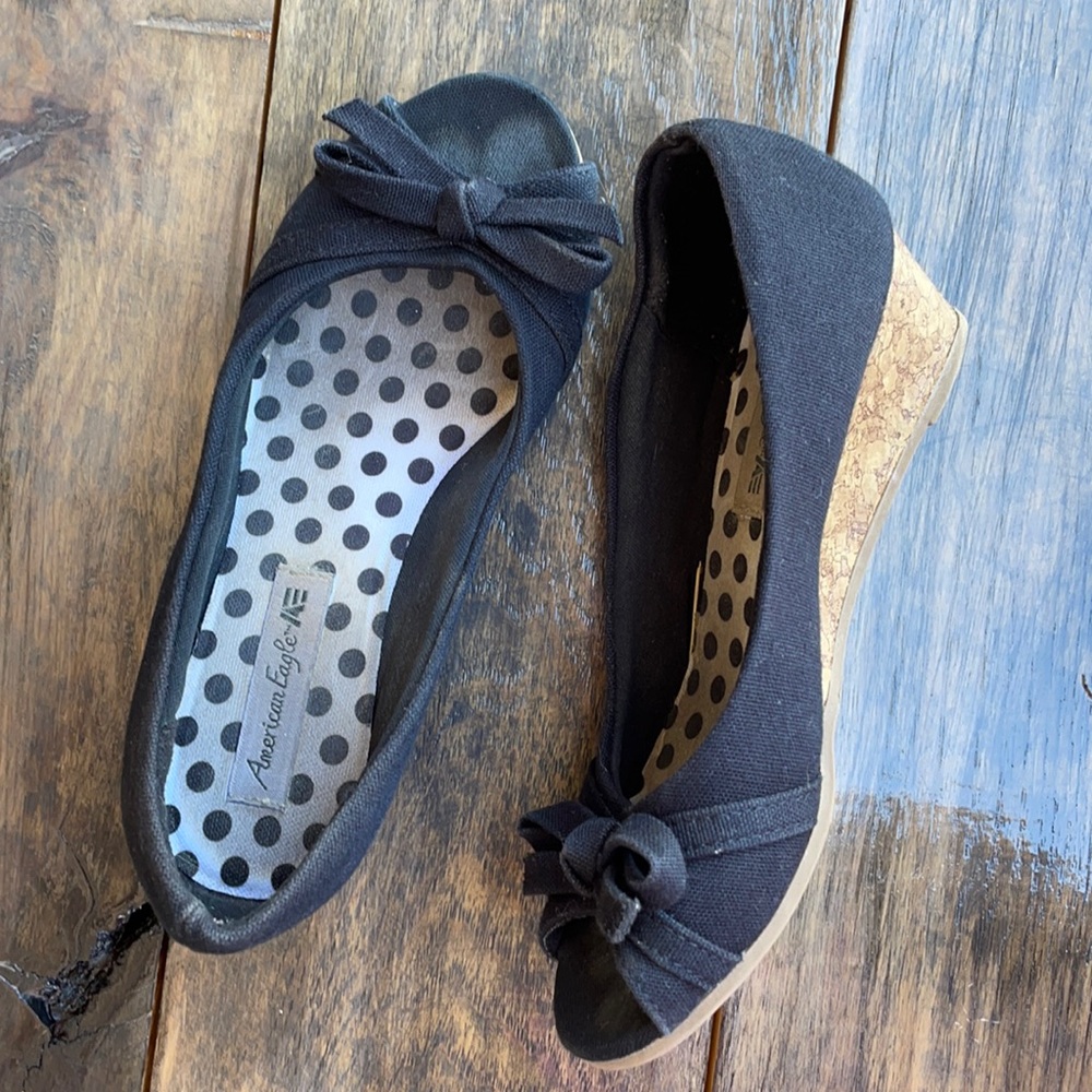 American Eagle Girls Black Wedges